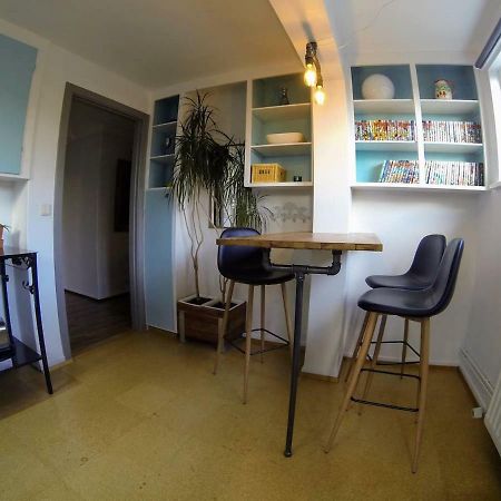 Skjolbraut - Cozy Apartment - Central Location - Free Parking - Close To A Public Swimming Pool And Sky Lagoon Reykjavík Exterior foto
