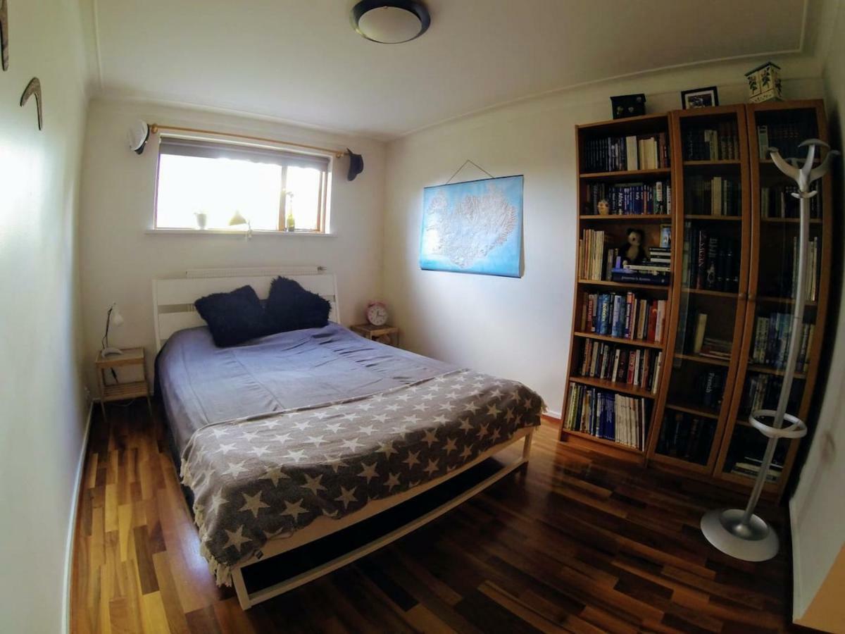 Skjolbraut - Cozy Apartment - Central Location - Free Parking - Close To A Public Swimming Pool And Sky Lagoon Reykjavík Exterior foto